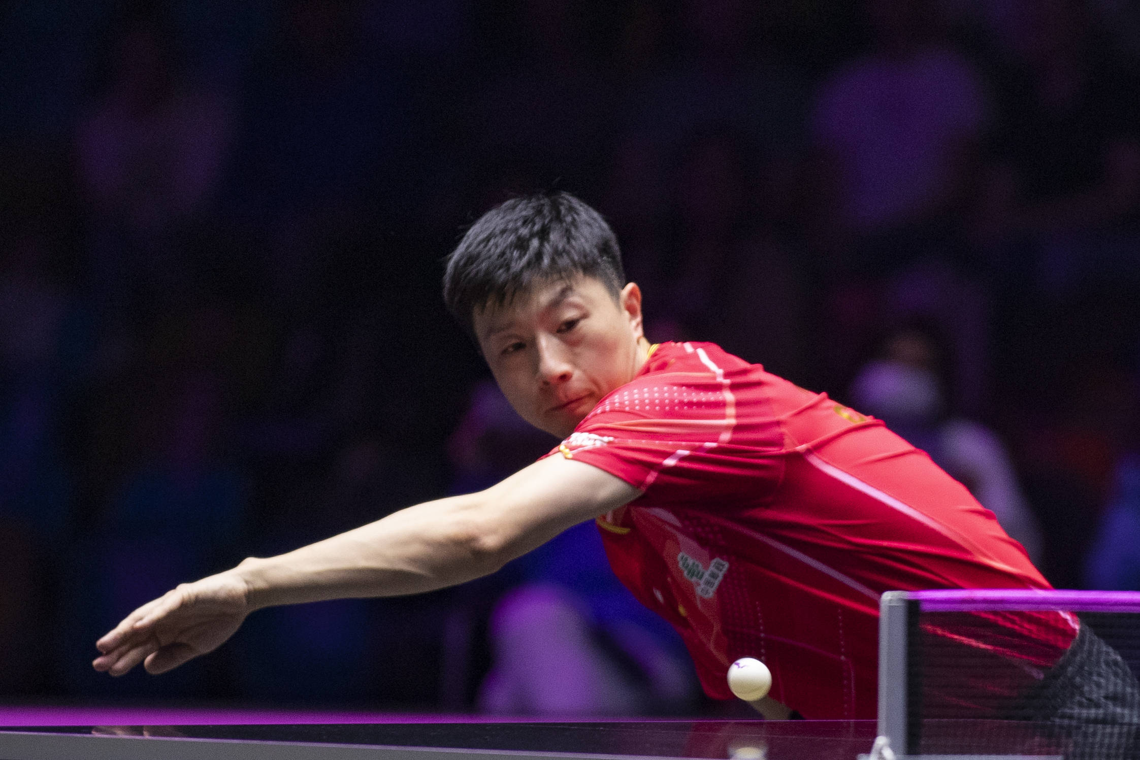 包含法国乒乓球队轻取比利时乒乓球队，马龙关键制胜的词条