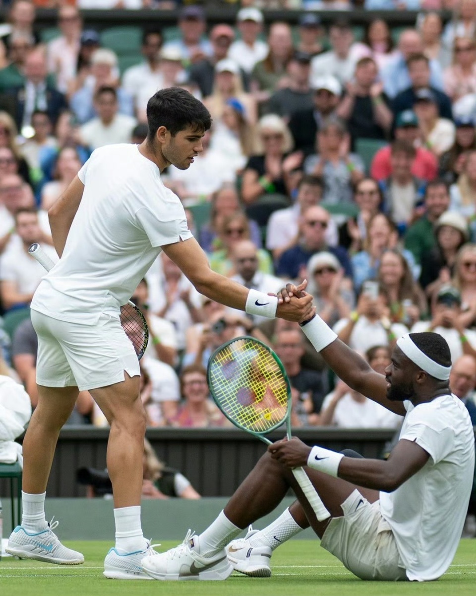 拉沃尔杯轻取戴维斯杯，西西帕斯高光表现的简单介绍