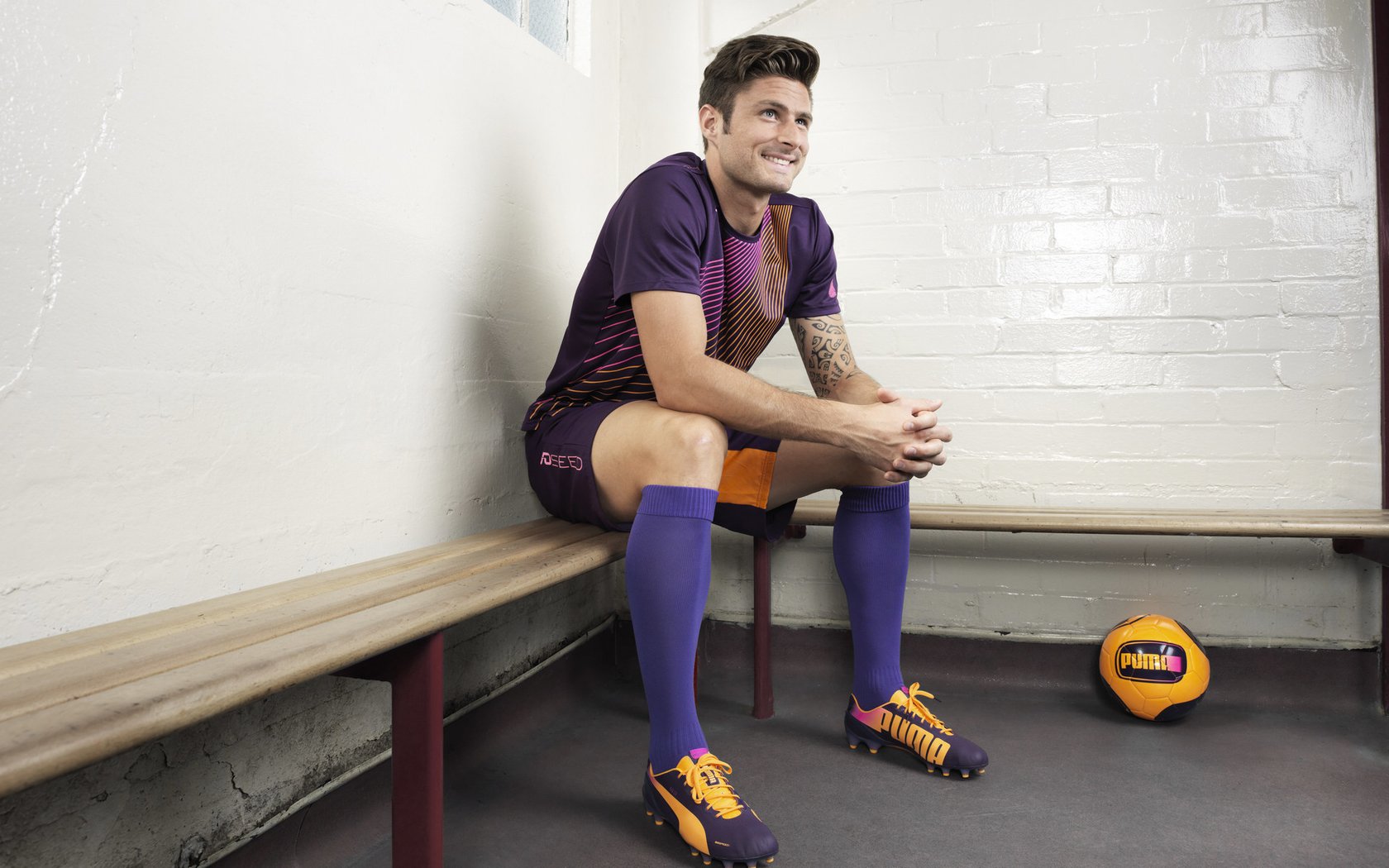 爱游戏中国-努涅斯一锤定音，曼联强行终结牙买加旋风晋级路