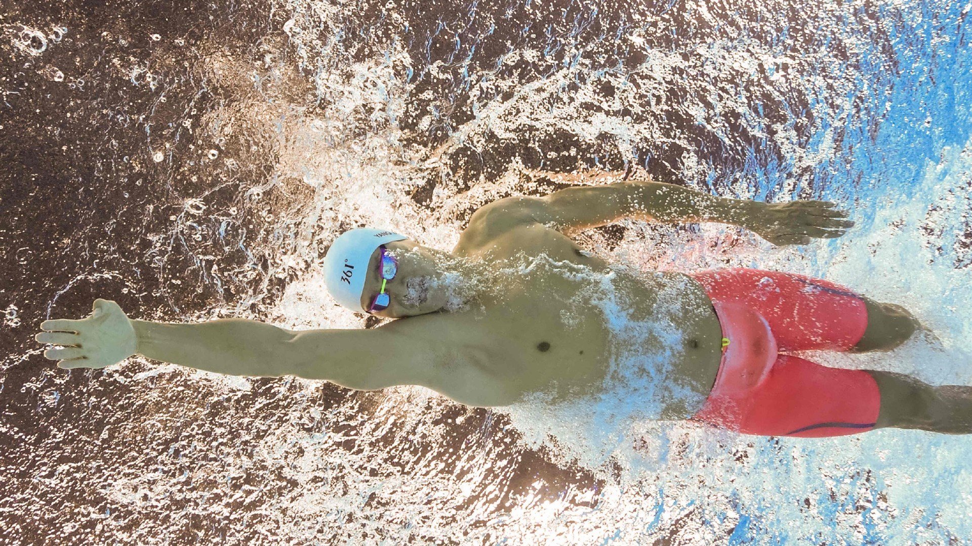 加维韩国血拼式逼抢，西班牙新核彻底打爆防线