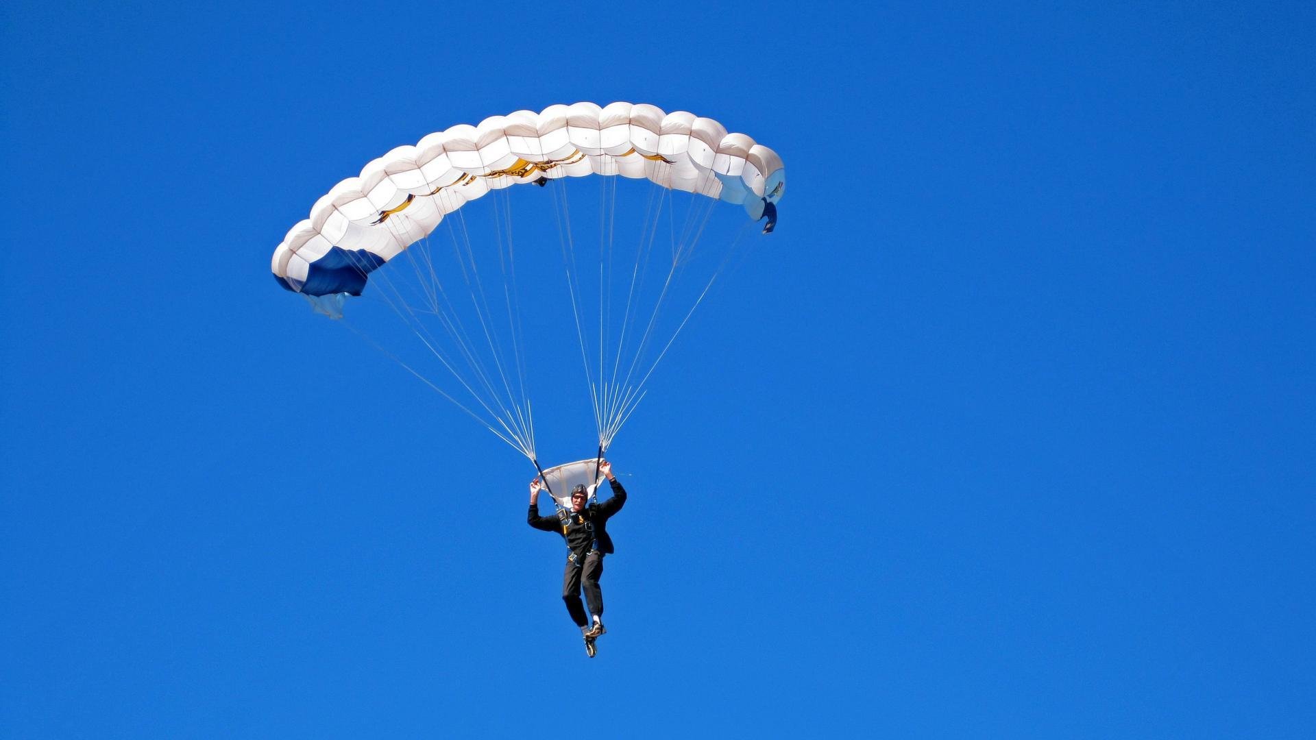 从巴黎到都灵，阿尔卡拉斯的关键制胜，如何用ATP总决赛的翻盘哲学征服法网心魔